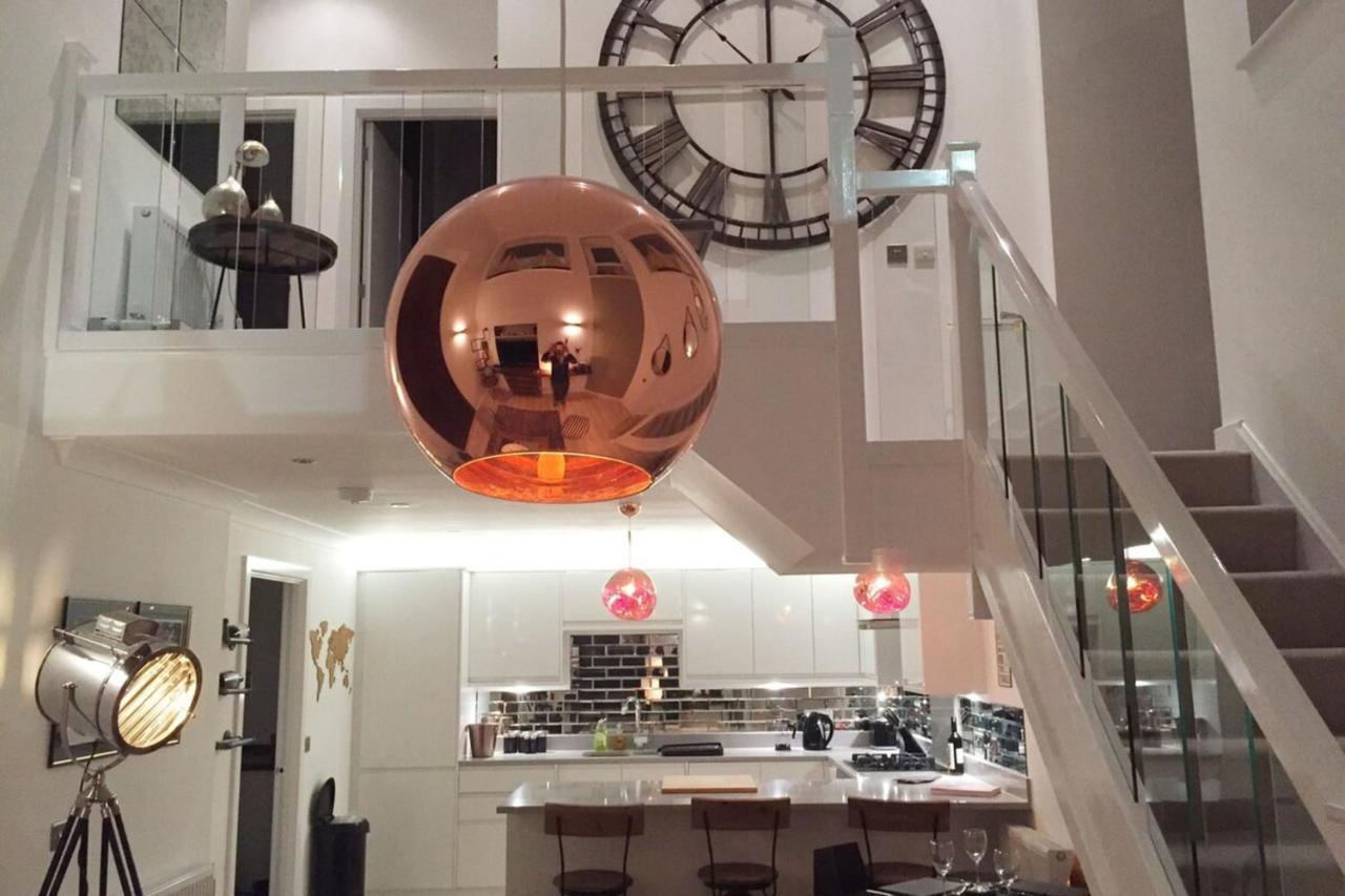 Spacious 1 Bedroom Split Level Old Pub Conversion Tower Bridge ลอนดอน ภายนอก รูปภาพ